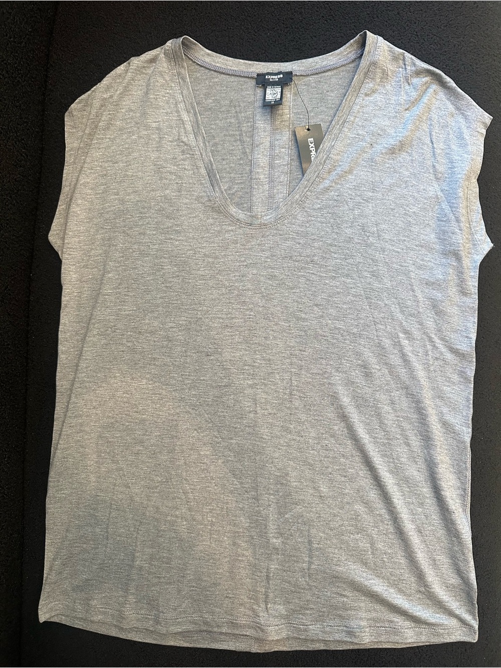 Express SuperSoft Relaxed Scoop Neck Tunic Tee - Picture 1 of 3